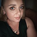 Знакомства: Ирина, 28 лет, Макеевка