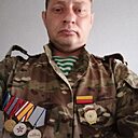 Знакомства: Кирилл, 41 год, Тюмень