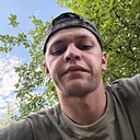 Знакомства: Дмитрий, 24 года, Можайск