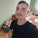 Знакомства: Дмитрий Б, 20 лет, Петропавловск-Камчатский