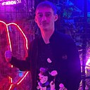 Знакомства: Павел, 32 года, Новошахтинск