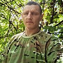 Знакомства: Виктор, 35 лет, Белово