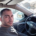 Знакомства: Азат, 26 лет, Курган
