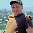 Знакомства: Артем, 31 год, Уссурийск