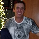 Знакомства: Максим, 46 лет, Междуреченск