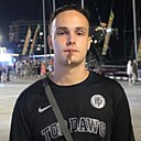 Знакомства: Влад, 18 лет, Феодосия