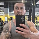 Знакомства: Robert, 45 лет, București
