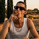 Знакомства: Евгений, 26 лет, Кант