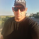 Знакомства: Илья, 37 лет, Темрюк