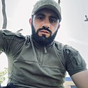 Знакомства: Hovik, 25 лет, Тбилиси
