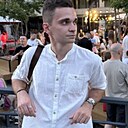 Знакомства: Павло, 25 лет, Харьков