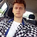Знакомства: Максим, 21 год, Лунинец