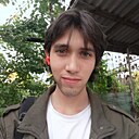 Знакомства: Макс, 23 года, Симферополь