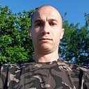 Знакомства: Mihail, 31 год, Бельцы