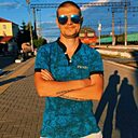 Знакомства: Максим, 31 год, Киржач