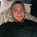 Знакомства: Иван, 23 года, Геническ