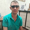 Знакомства: Денчик, 38 лет, Керчь