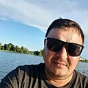 Знакомства: Руслан, 35 лет, Павлово