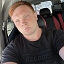 Знакомства: Илья, 29 лет, Керчь