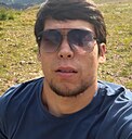 Знакомства: Artur, 22 года, Астана