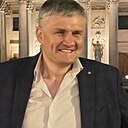 Знакомства: Артем, 42 года, Курск