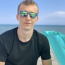 Знакомства: Евгений, 27 лет, Калининград