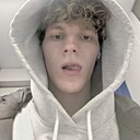 Знакомства: Дима, 19 лет, Санкт-Петербург