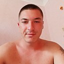 Знакомства: Владіслав, 23 года, Кривой Рог