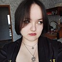 Знакомства: Poppy, 22 года, Слюдянка