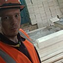 Знакомства: Денис, 33 года, Магадан