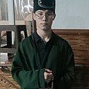 Знакомства: Макс, 18 лет, Хасавюрт