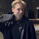 Знакомства: Олег, 18 лет, Луганск