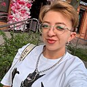 Знакомства: Vika, 25 лет, Родники (Московская Обл)