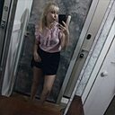 Знакомства: Екатерина, 28 лет, Екатеринбург