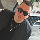 Знакомства: Максим, 34 года, Серов