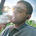 Знакомства: Валера, 38 лет, Березники