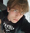 Знакомства: Киря, 18 лет, Большой Камень