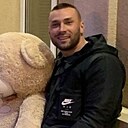 Знакомства: Артем, 34 года, Астрахань