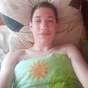 Знакомства: Юра, 18 лет, Болотное