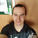 Знакомства: Макс, 32 года, Петрозаводск