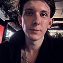 Знакомства: Виталий, 24 года, Великий Новгород