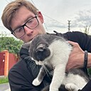 Знакомства: Євген, 20 лет, Вишневое