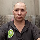 Знакомства: Максим, 31 год, Воткинск