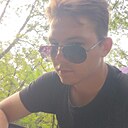 Знакомства: Александр, 22 года, Ялта