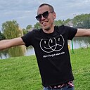 Знакомства: Денис, 31 год, Макеевка