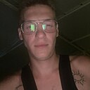 Знакомства: Кирилл, 25 лет, Ялта