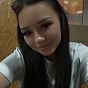 Знакомства: Каринка, 20 лет, Луганск