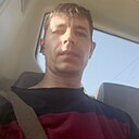 Знакомства: Виталя, 32 года, Рубцовск