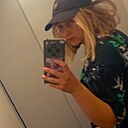 Знакомства: Каролина, 24 года, Быдгощ