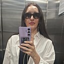 Знакомства: Лена, 42 года, Тюмень